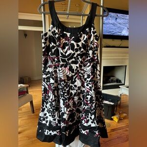 Jones Wear Black and White Midi Sundress Sleeveless Scoop Neck